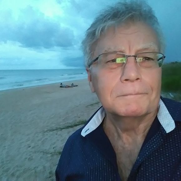 Meet your Posher, Michael - Picture 1 of 1